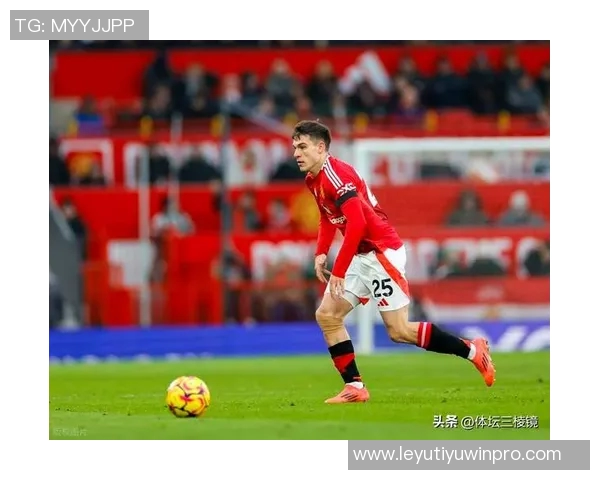 拜仁对曼联中场梅努表现出浓厚兴趣引发关注 拜仁对曼联中场梅努表现出浓厚兴趣引发关注