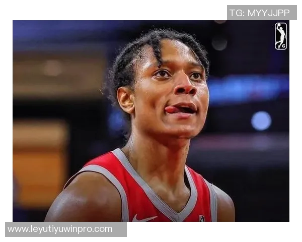 快船新援小泰泰华盛顿将身披15号球衣接替尤班克斯的传奇位置