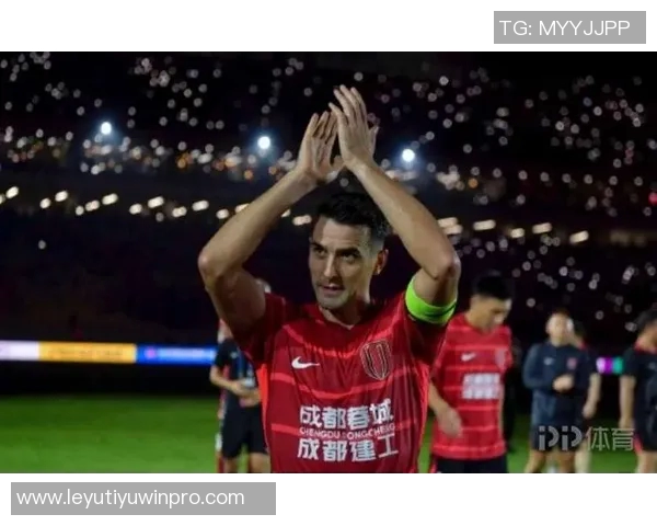 东体分析周定洋去留与引进茹萨对蓉城的积极影响与潜在利弊